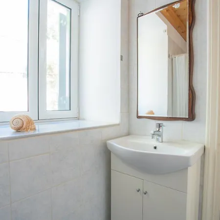 Zoe Apartment Marantochori